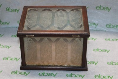 GORGEOUS ANTIQUE wood framed keepsake box w/ etched glass panels 7