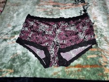 NWOT Women  s Maidenform Panty Floral - Size Large / 7 - FREE SHIPPING