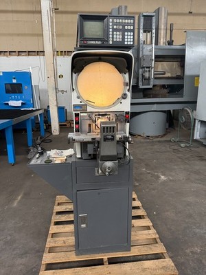 GAGE MASTER 29GMX PLUS OPTICAL COMPARATOR