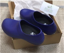NEW Bellport Gardens BG Women's Gardening Clogs Large (9-10) NAVY