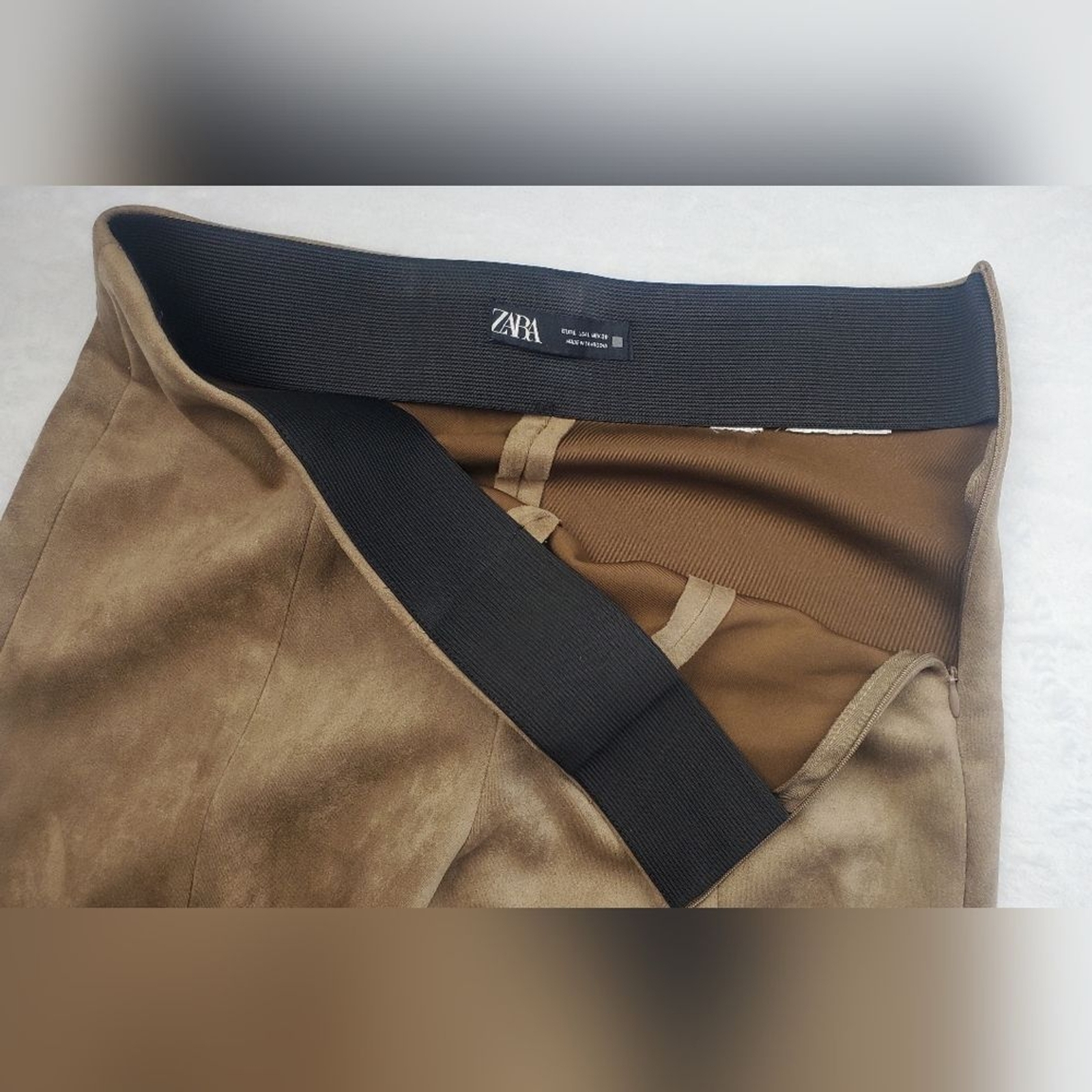 Zara Faux Suede High Rise cropped Pants tan Size L thumbnail 7