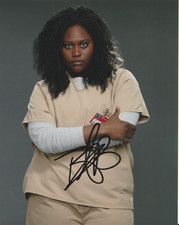 DANIELLE BROOKS  AUTOGRAPH SIGNED 10X8