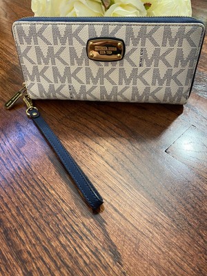 Michael Kors Jet Set Women's Wristlet Wallet Zip Around NWOT Navy White Rare
