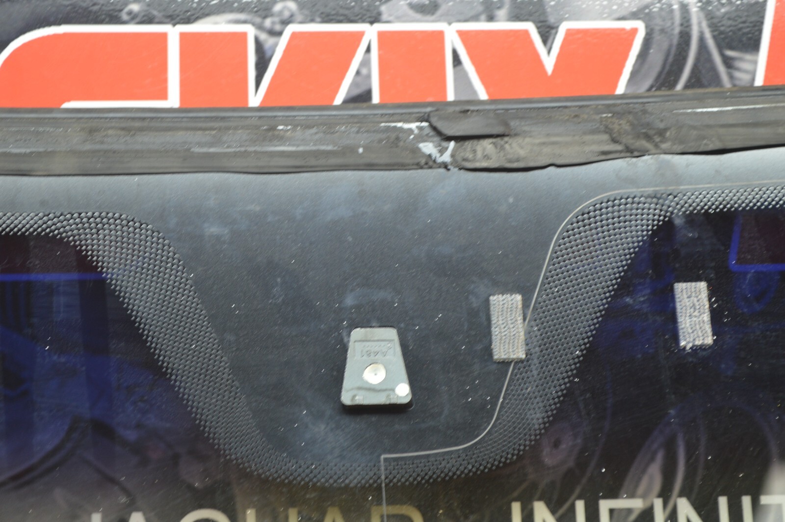 2004 M138 MASERATI GT COUPE FRONT WINDSHIELD GLASS ASSEMBLY