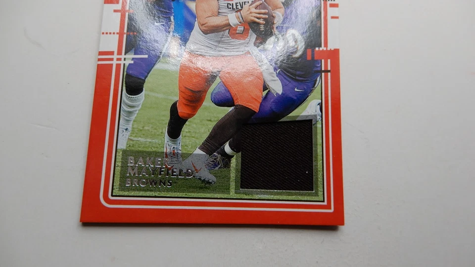 2020 Panini Donruss Threads Baker Mayfield Jersey Patch Relic Browns Card 23 - Image 3 of 4