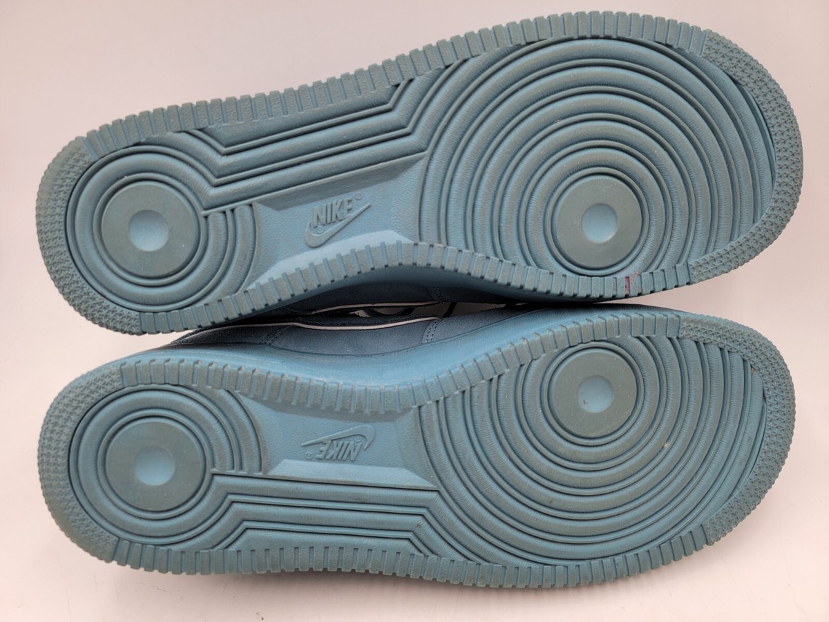 Size 10.5 - Nike Air Force 1 '07 LV8 Low Noise Aqua for sale Size 10.5 - Nike Air Force 1 '07 LV8 Low Noise Aqua for sale