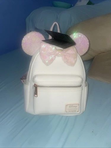 Disney Loungefly Minnie Mouse White Mini Backpack W/ Pink Sequin NWT