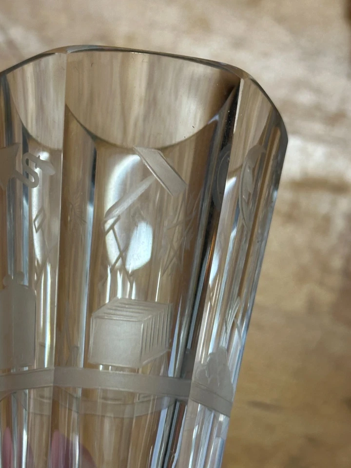 6 Kantiges Freimaurer Glas 1925, Meisterstück, Fuß und Kugelabriss TE300925/575 - Bild 3 von 4