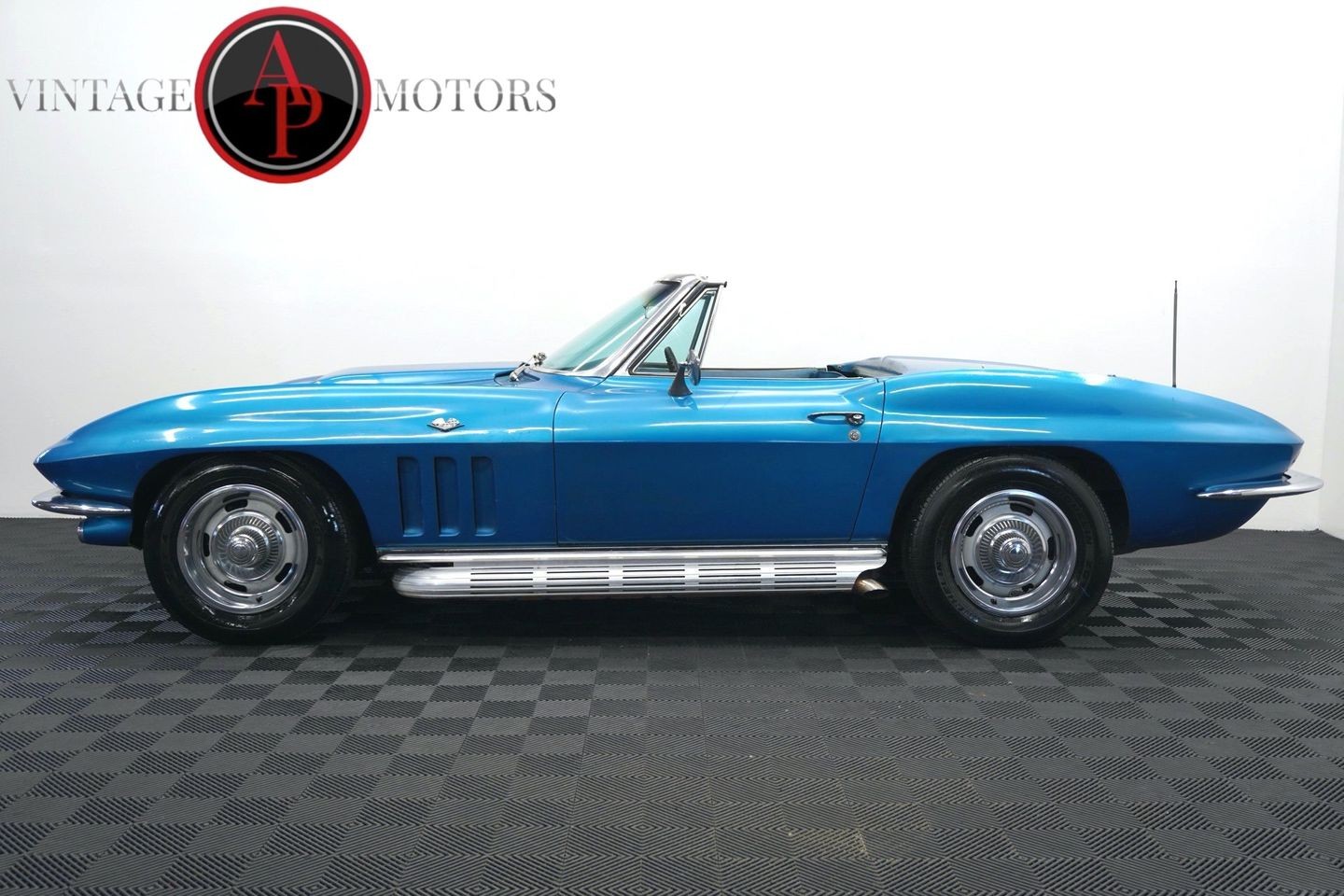 1965 Blue Chevrolet Corvette   | C2 Corvette Photo 7