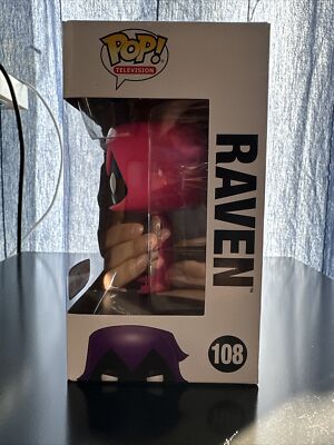 FUNKO POP! #108 PINK RAVEN TEEN TITANS GO! TOYS R US EXCLUSIVE
