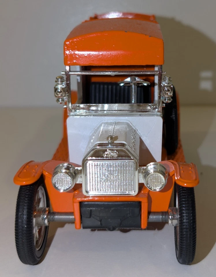 RARE 1993 Lykens & Wiconisco Fire Co. Ambulance ERTL Model T Bank -1 of 500 - Image 4 of 4