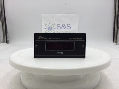 Red Lion Controls Model DT3D Panel Meter