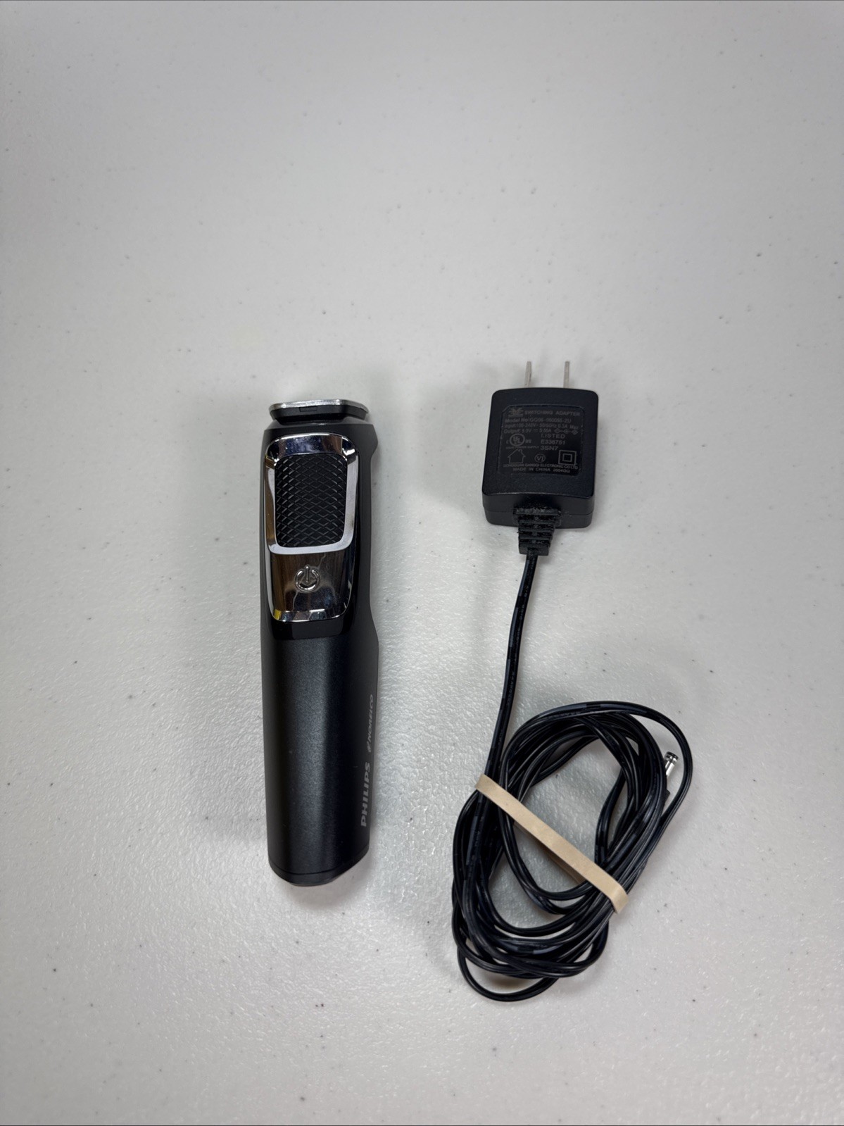 Philips Norelco Multigroom 3000 MG3750 Multipurpose Trimmer 