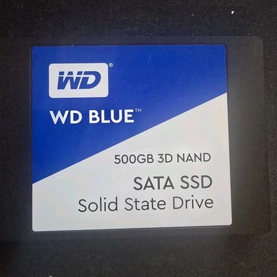 Western Digital WD Blue 2.5'' SATA Internal SSD 500GB Black WDS500G2B0A