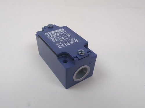 Telemecanique ZCKJ1H29 Limit Switch Metal Body 3-Pole 1 NC + 1 NO NEW - Picture 6 of 6