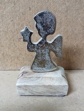 Stylisierter ENGEL - aus Metall auf Holzfuß  ca. 7,5 x 12,5x 5,2 cm