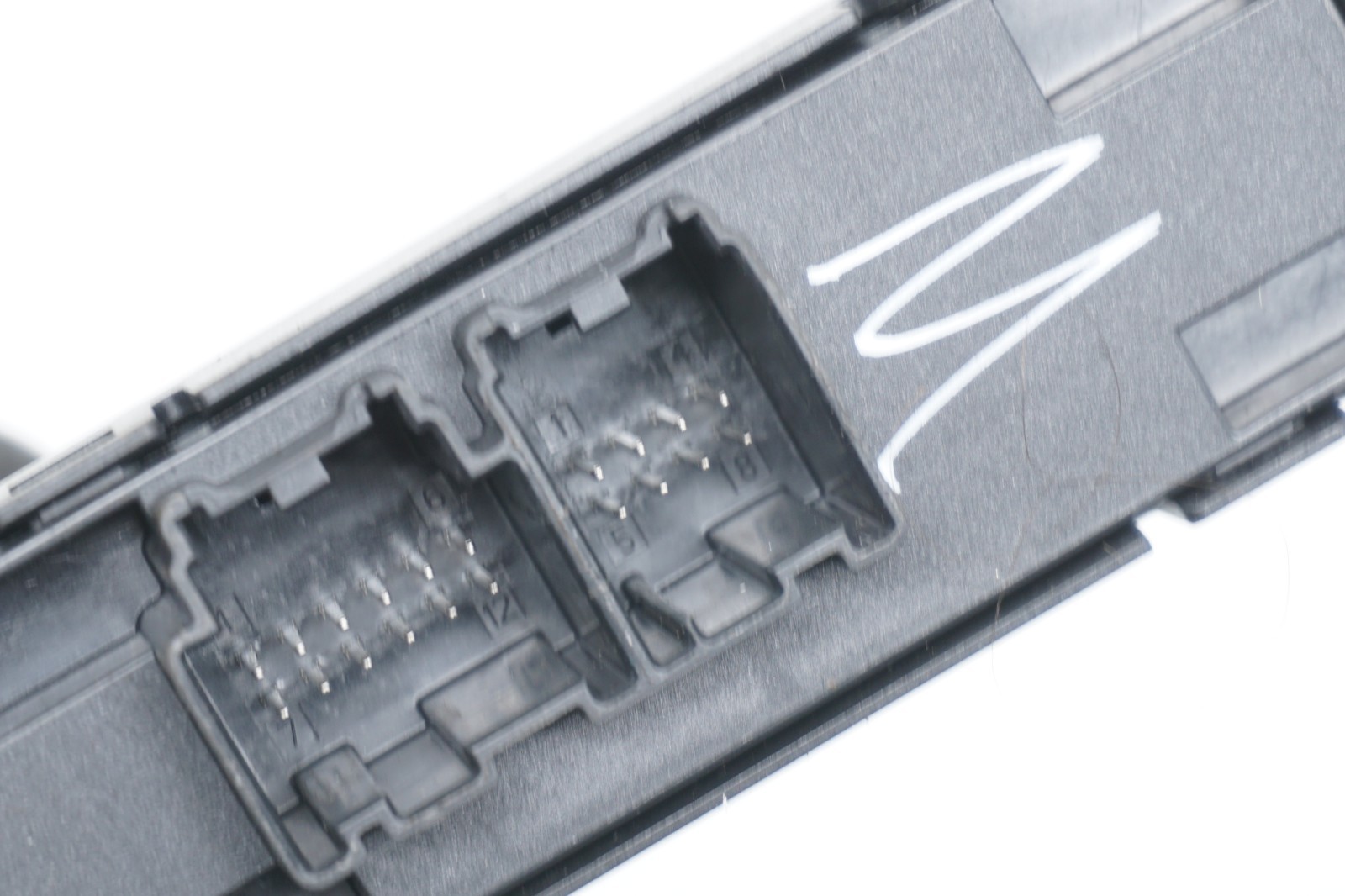 2017 - 2020 MASERATI GHIBLI OEM NETWORK GATEWAY COMPUTER CONTROL MODULE UNIT
