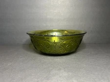 Vintage 1979 FTD Green Cut Glass Floral Embossed Decorative Serving Bowl 7.5"