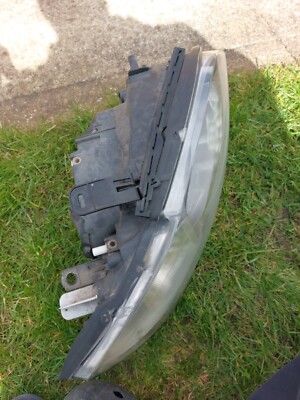 2011 BMW E87 1 Series OS Right Driver Side Headlight 7249652 - 01  