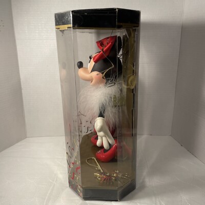 MILLENNIUM　Minnie Year 1999 Disney Limited Edition 11 Inch Collector Doll