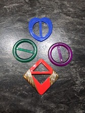 Lot of 4 Vintage plastic T-shirt Or Scarf clip / holder 1980s Belt Buckle