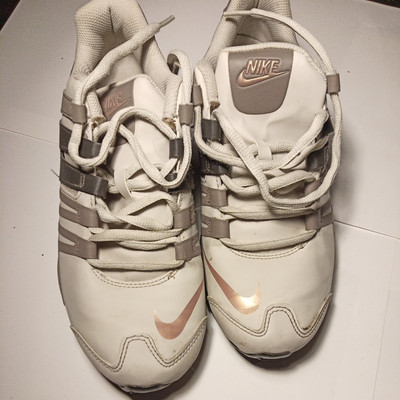NIKE SHOX ROSE GOLD WOMENS SZ 9.5 SHOES 639657-022