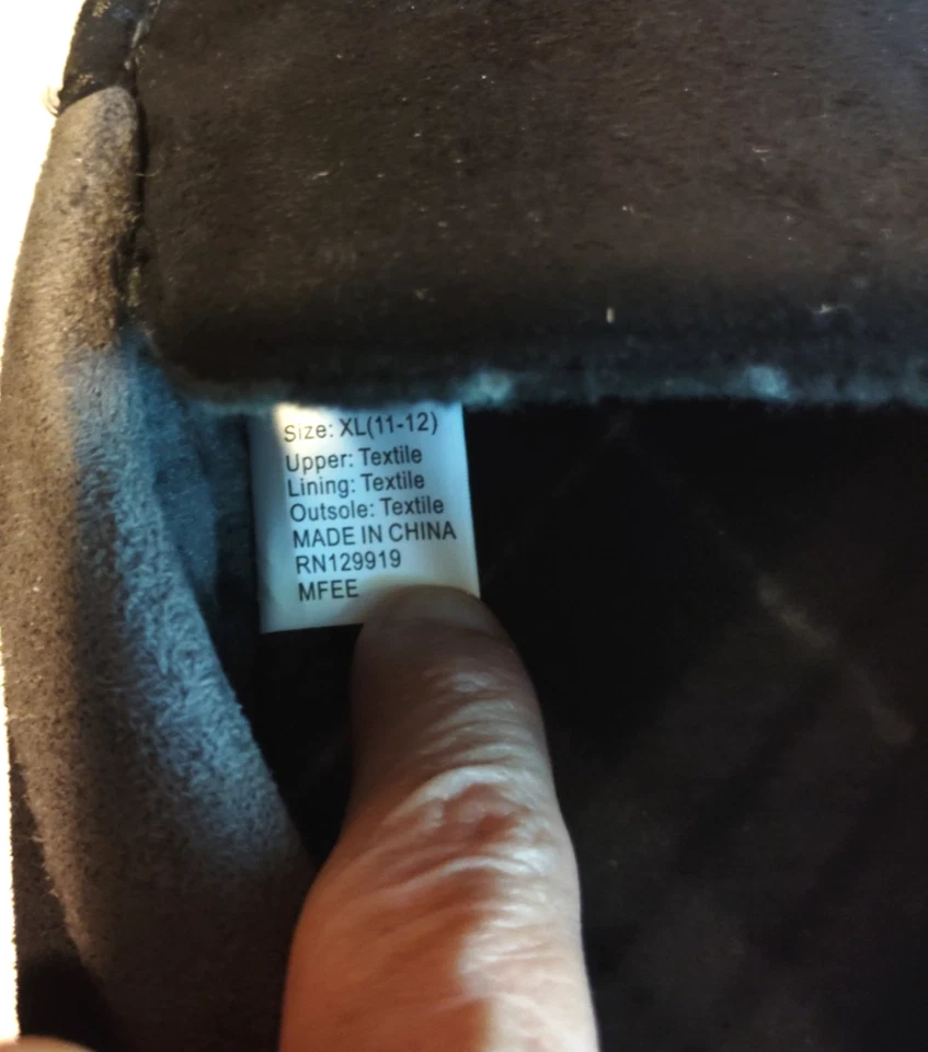 Тапочки мужские Wembley из пеноматериала с эффектом памяти размер XL 11/12 подошва для помещений и улицы черные - Изображение 3 из 4