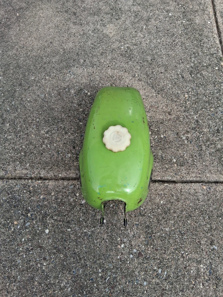 Hodaka Modelo 99 Road Toad 100 1974 tanque de gasolina con tapa Foto 3 de 4