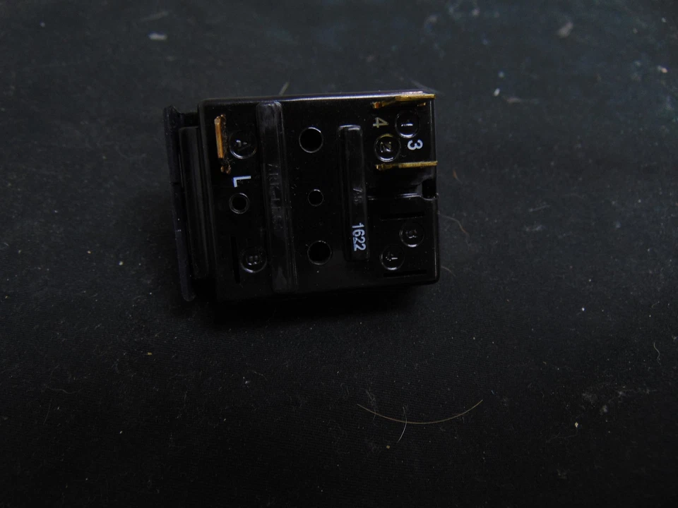 Speed Queen 洗衣机 AWN432SP113TW04 温度开关 35115 — 第 3/3 张图片