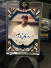 GOAT🔥 2025 Topps Transcendent Collection Encased Bo Jackson Royals /10 Auto 
