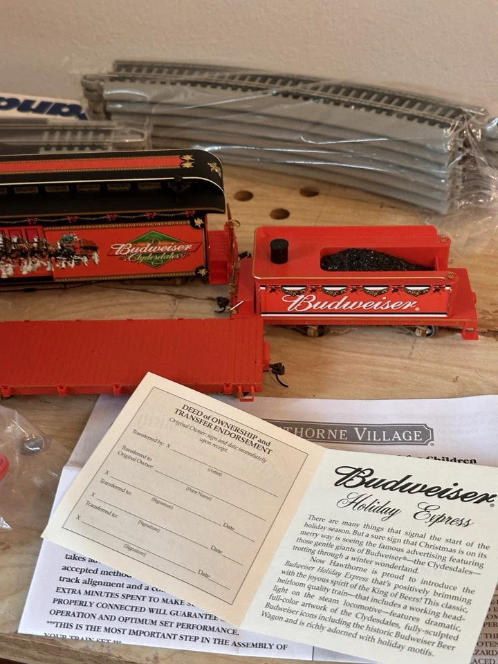Hawthorne Village Budweiser Holiday Express 2008 Electric Train Set - Image 4 of 4