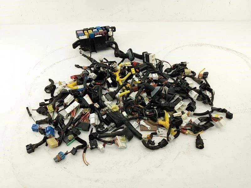 Hyundai Tiburon  Wiring Miscellaneous Pigtail Ends Fits 2004-2008 04 05 06 07  - Image 4 of 4