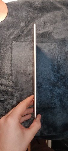 Apple iPad Air 2a gen 128GB, Wi-Fi + 4G (SIM) Modello: A1567 - Bild 5 von 6