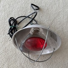 Brooder Heat Lamp Model GP035B with Bulb 120V Indoor Use Only