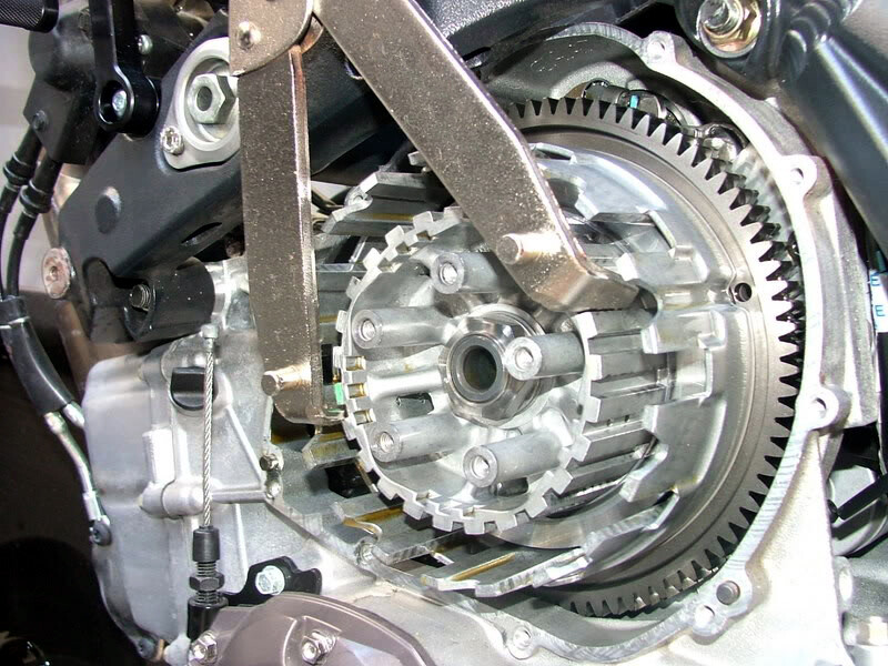 UNIVERSAL CLUTCH HOLDER HOLDING TOOL YAMAHA YM91042 9089004086 VERY