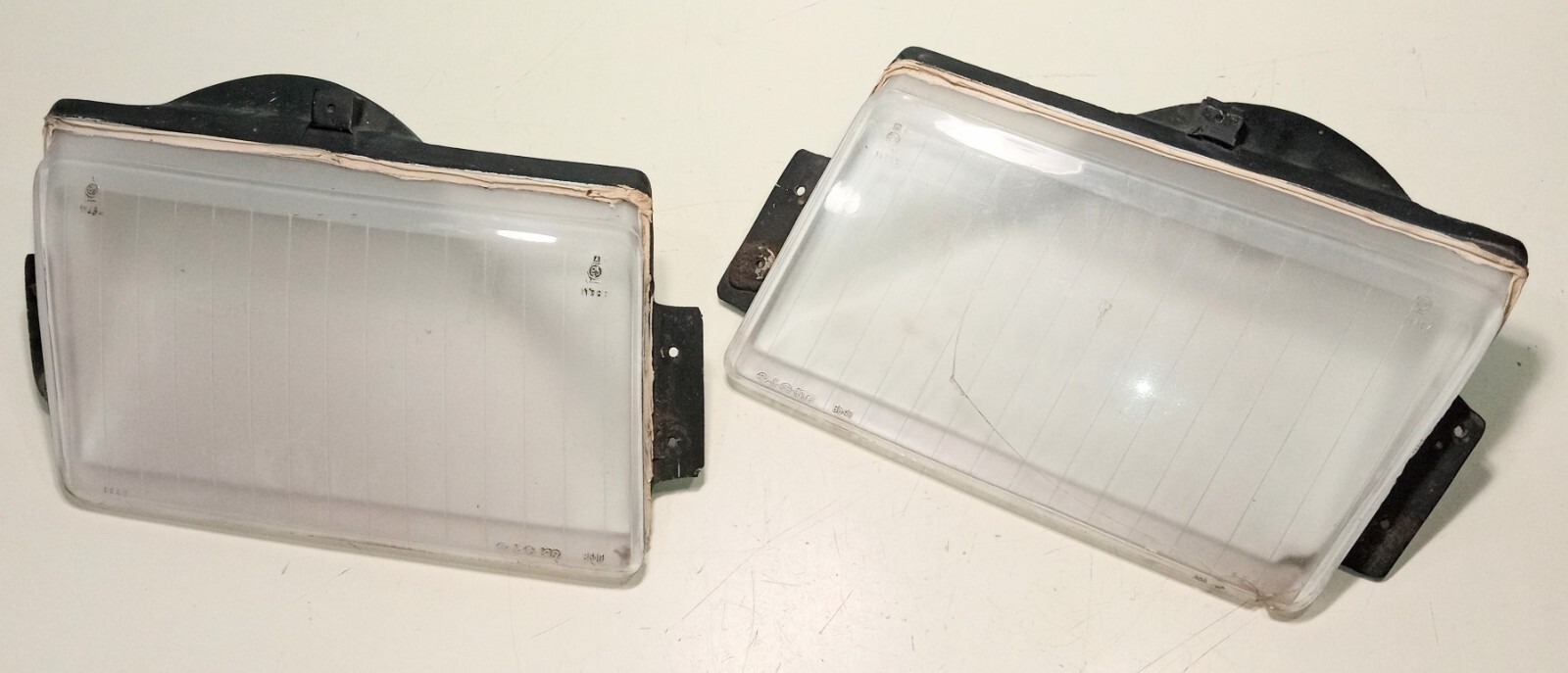 Ferrari 512BBi Front Parking Light Directional Lamps_365 GT/4_50020908_50021005