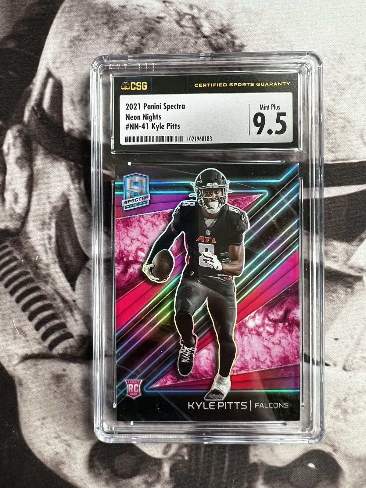Kyle Pitts Panini Spectra #145 Neon Blue