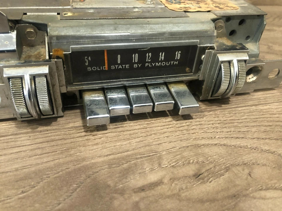 PLYMOUTH BELVEDERE 1966-1967 ESTADO SÓLIDO POR PLYMOUTH RADIO AM ESTÉREO OEM Foto 3 de 4