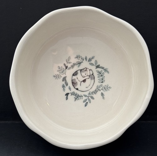 Rae Dunn Magenta Artisan Collection YUM 5” Cat Bowl Food Water Scalloped Edge - Picture 2 of 9