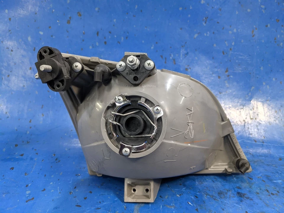 Подлинный корпус фары GM LH пассажирский Pontiac Montana транспорт 16523195 - Изображение 3 из 4