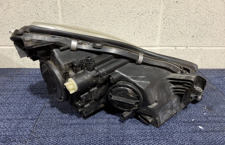 2006-2011 Mercedes Benz CLS 500 550 Left (Drivers) Side Headlight - Image 4 of 4