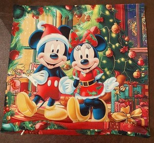 SALE---DISNEY-New-MICKEY & MINNIE-ENJOYING--Soft Pillow Cover- Christmas-12x12"