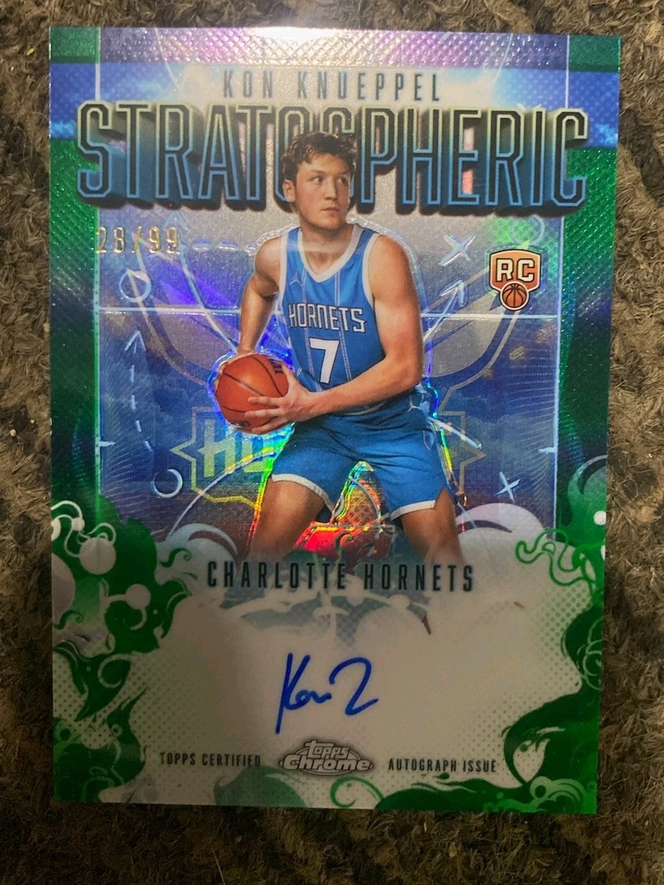2025 Topps Chrome Kon Knueppel Stratospheric Rookie Auto Green Refractor #28/99