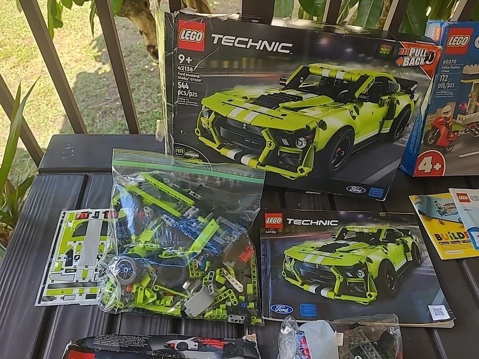 Lego Set Lote Star Wars, Technic, Lego City Incompleto 42138, 60370, 8009, 76916 Foto 2 de 4