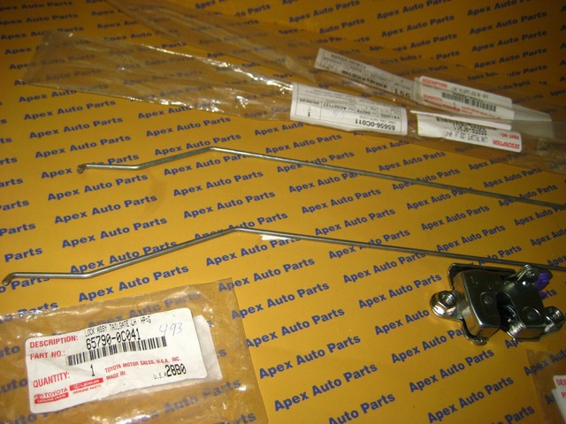 Toyota Tundra Tailgate Latches and Rods and Clips Kit OEM Genuine 2007