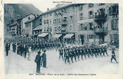 MODANE .PLACE LA GARE PARADE DES HUNTERS ALPINS