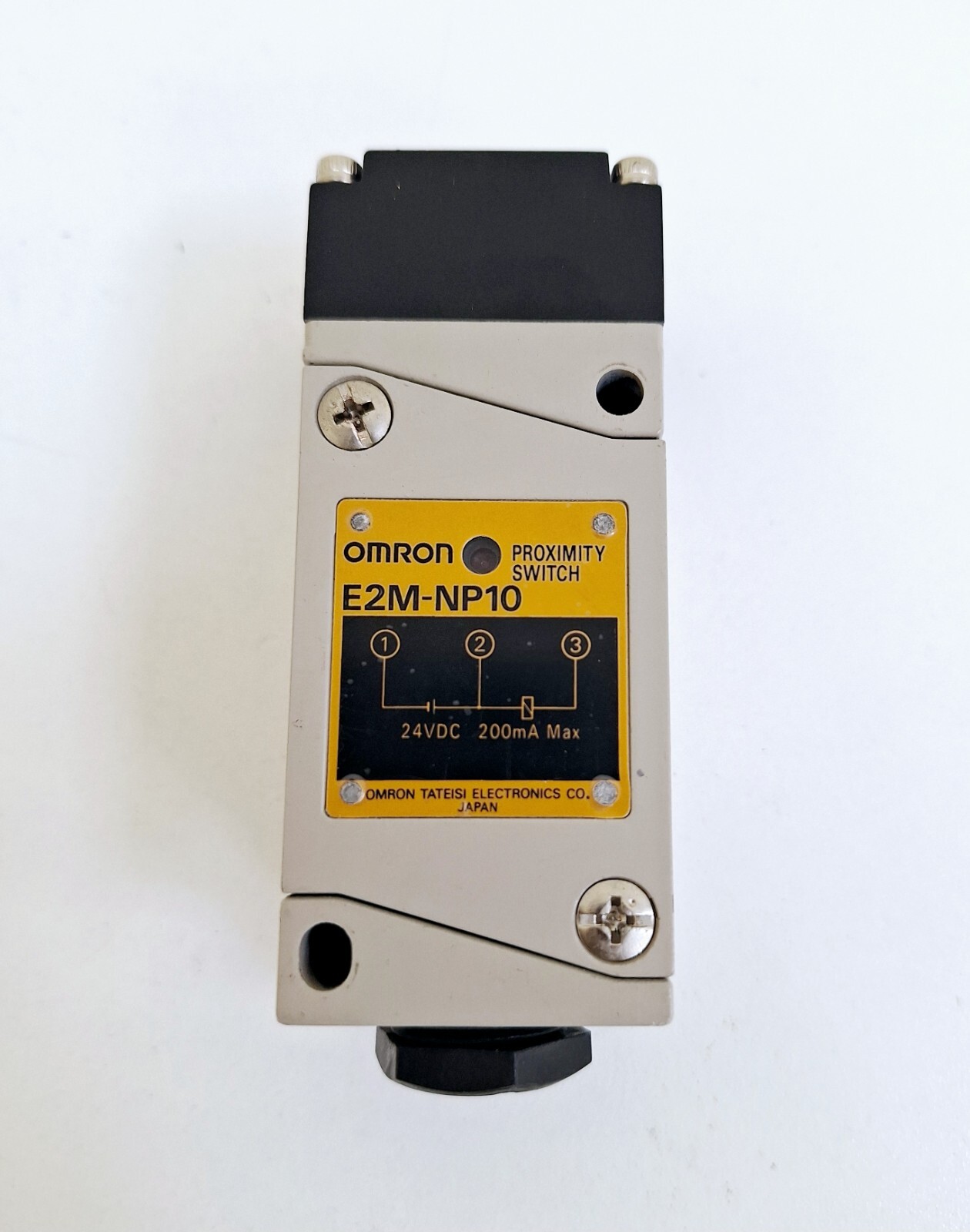 Omron E2M-NP10 Proximity Switch 24VDC 200mA