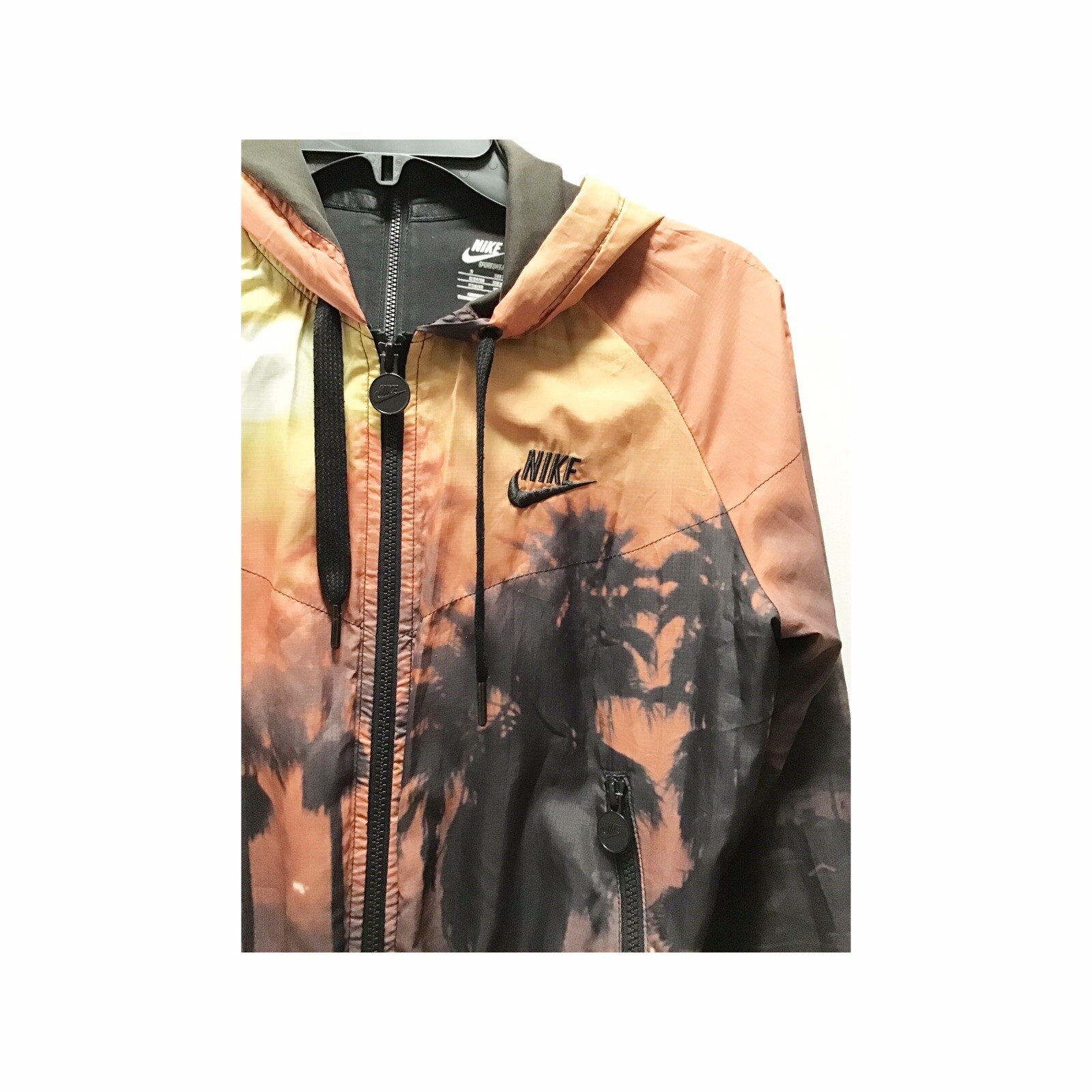 nike sunset windbreaker
