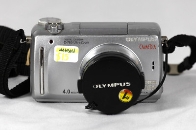 Olympus CAMEDIA C-765 Ultra Zoom 4.0MP Digital Camera - Silver vintage untested