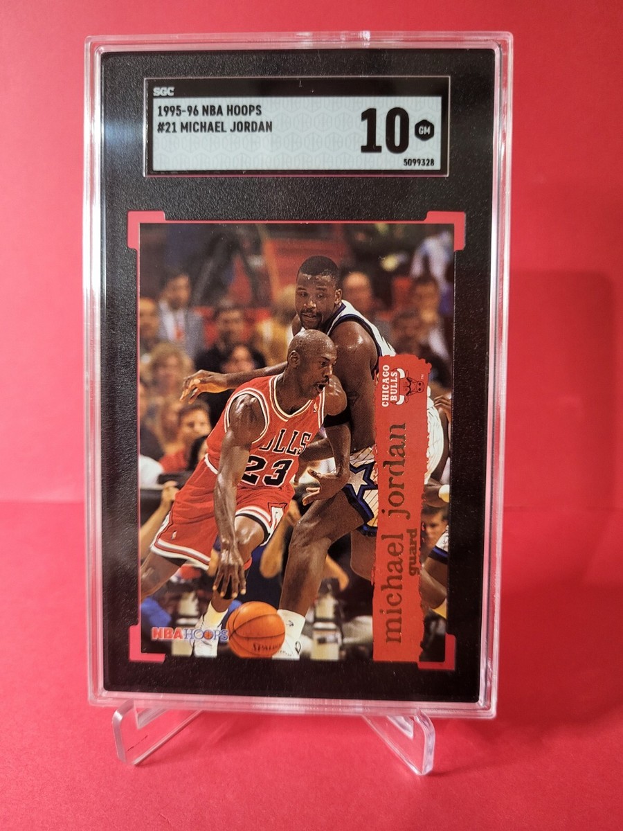 1995-96 NBA Hoops Basketball #21 Michael Jordan Chicago Bulls SGC
